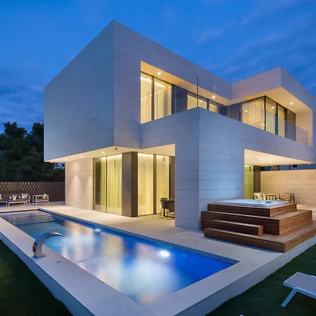 5-star Calma Ii With Heated Pool & Jacuzzi Oasis * Starigrad Paklenica