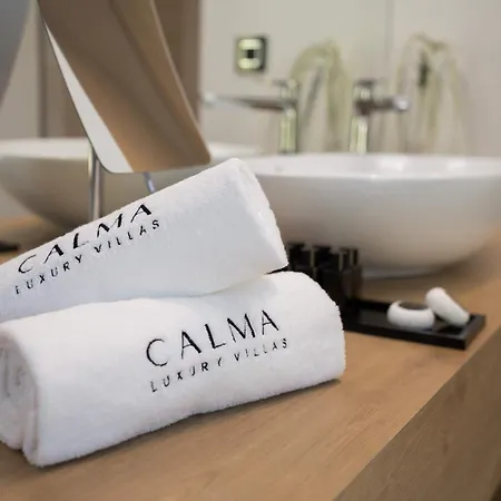 Villa 5-star Calma Ii With Heated Pool & Jacuzzi Oasis