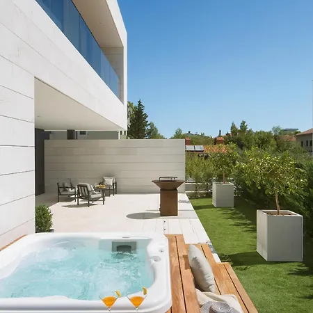 Villa 5-star Calma Ii With Heated Pool & Jacuzzi Oasis Starigrad-Paklenica