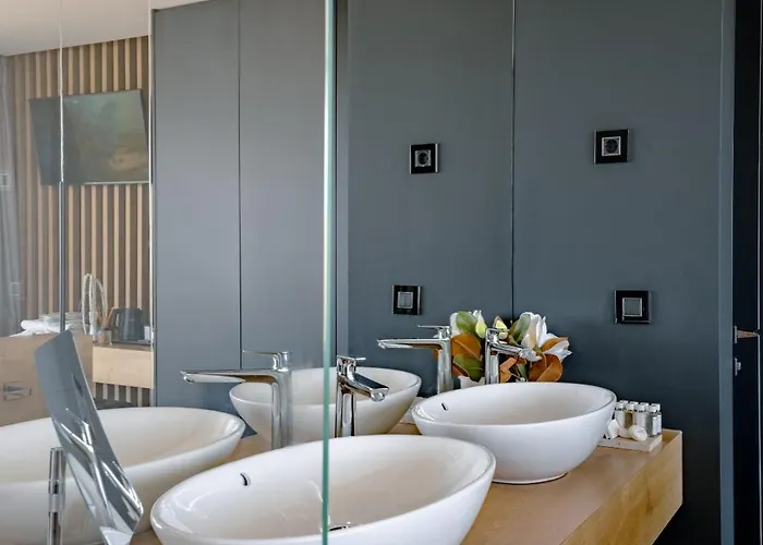 5-star Calma Ii With Heated Pool & Jacuzzi Oasis 斯塔利格拉德-帕克利尼卡