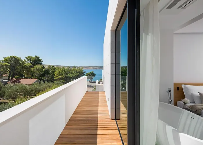 5-star Calma Ii With Heated Pool & Jacuzzi Oasis 别墅 斯塔利格拉德-帕克利尼卡