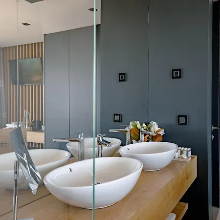 5-star Calma Ii With Heated Pool & Jacuzzi Oasis סטאריגרד-פקלניצה