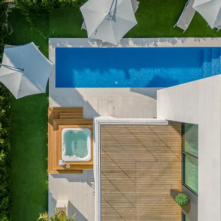 5-star Calma Ii With Heated Pool & Jacuzzi Oasis וילה