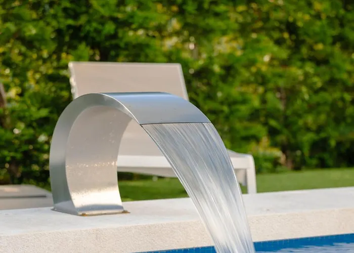 Villa 5-star Calma Ii With Heated Pool & Jacuzzi Oasis Starigrad Paklenica